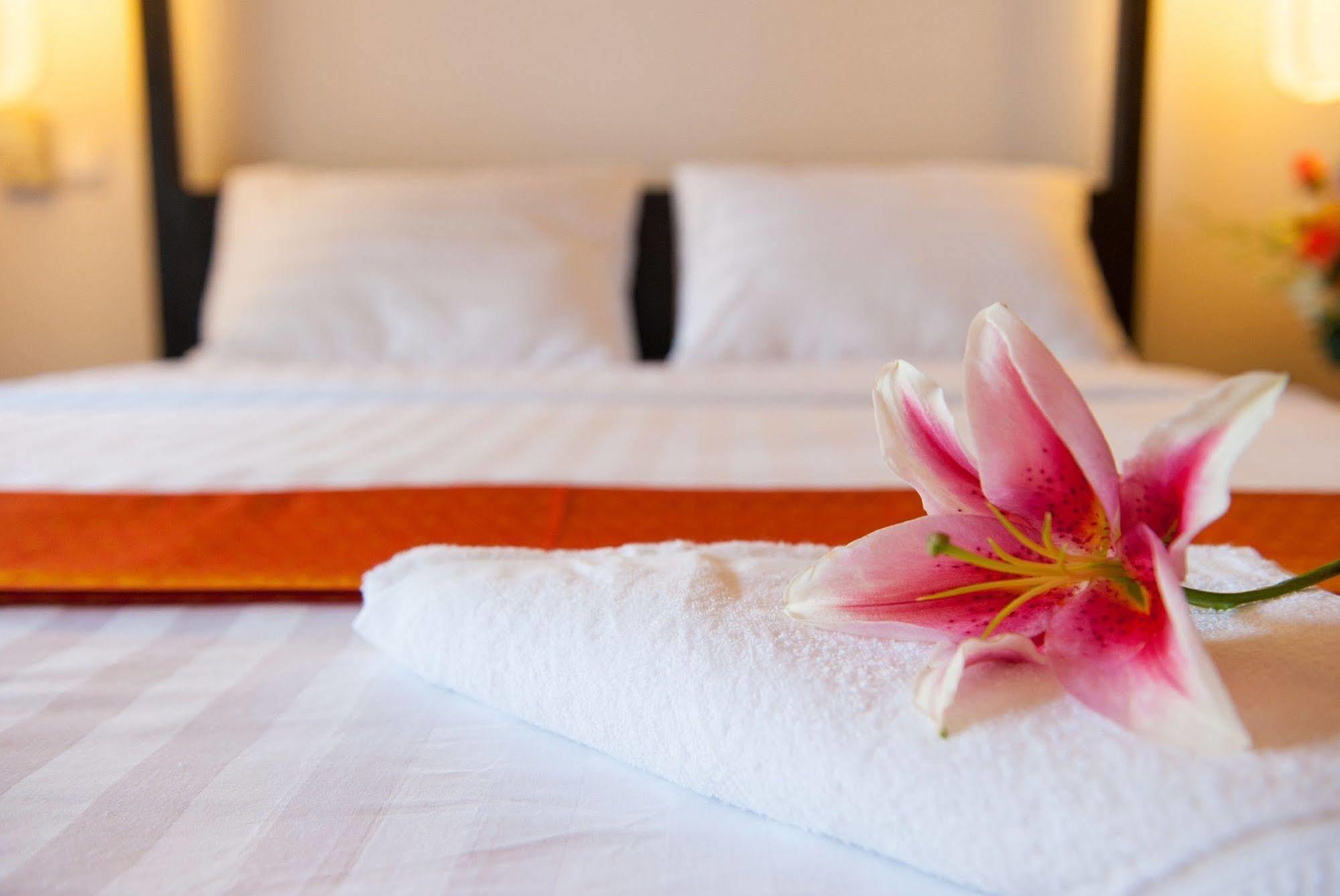 Villa Silk Road Hotel Phnom Penh Luaran gambar